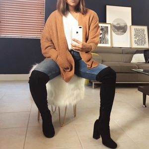 KNITTED CARDIGAN PULL